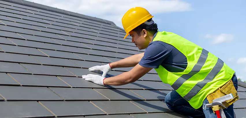 Professional Hail Damage Roof Repair Services in Batavia, IL